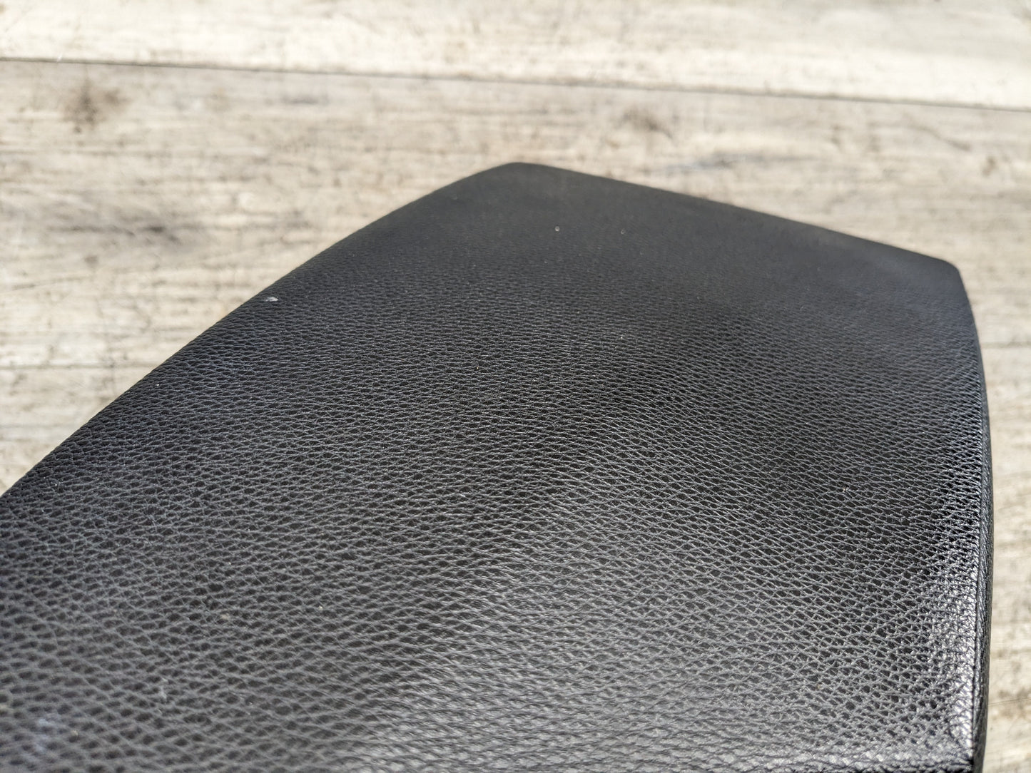 08-13 OEM BMW E88 E82 Center Console Armrest Tray BLACK Leather