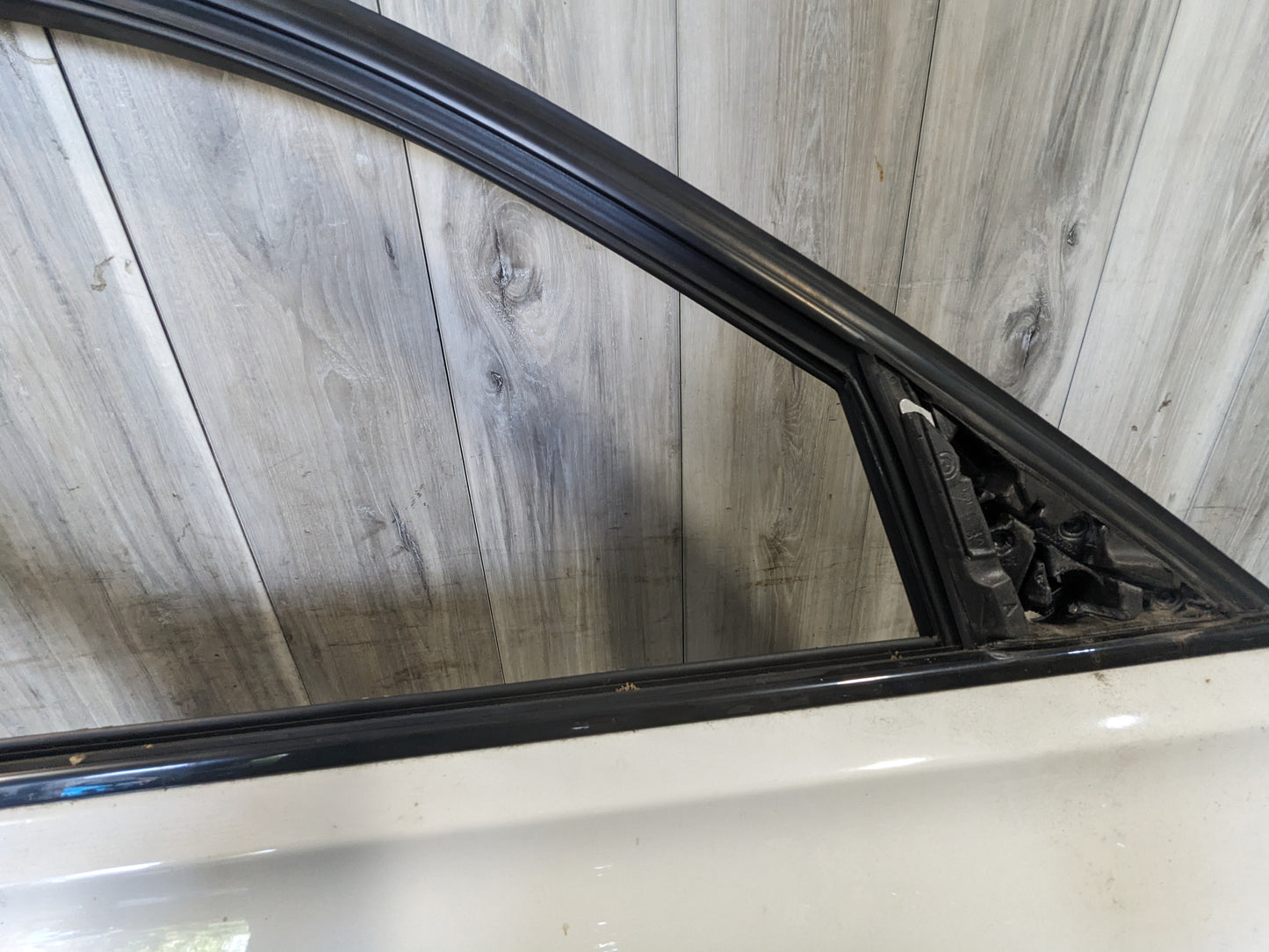 12-18 OEM BMW F30 F80 Sedan Front Right Passenger Door Shell Panel w/Glass White