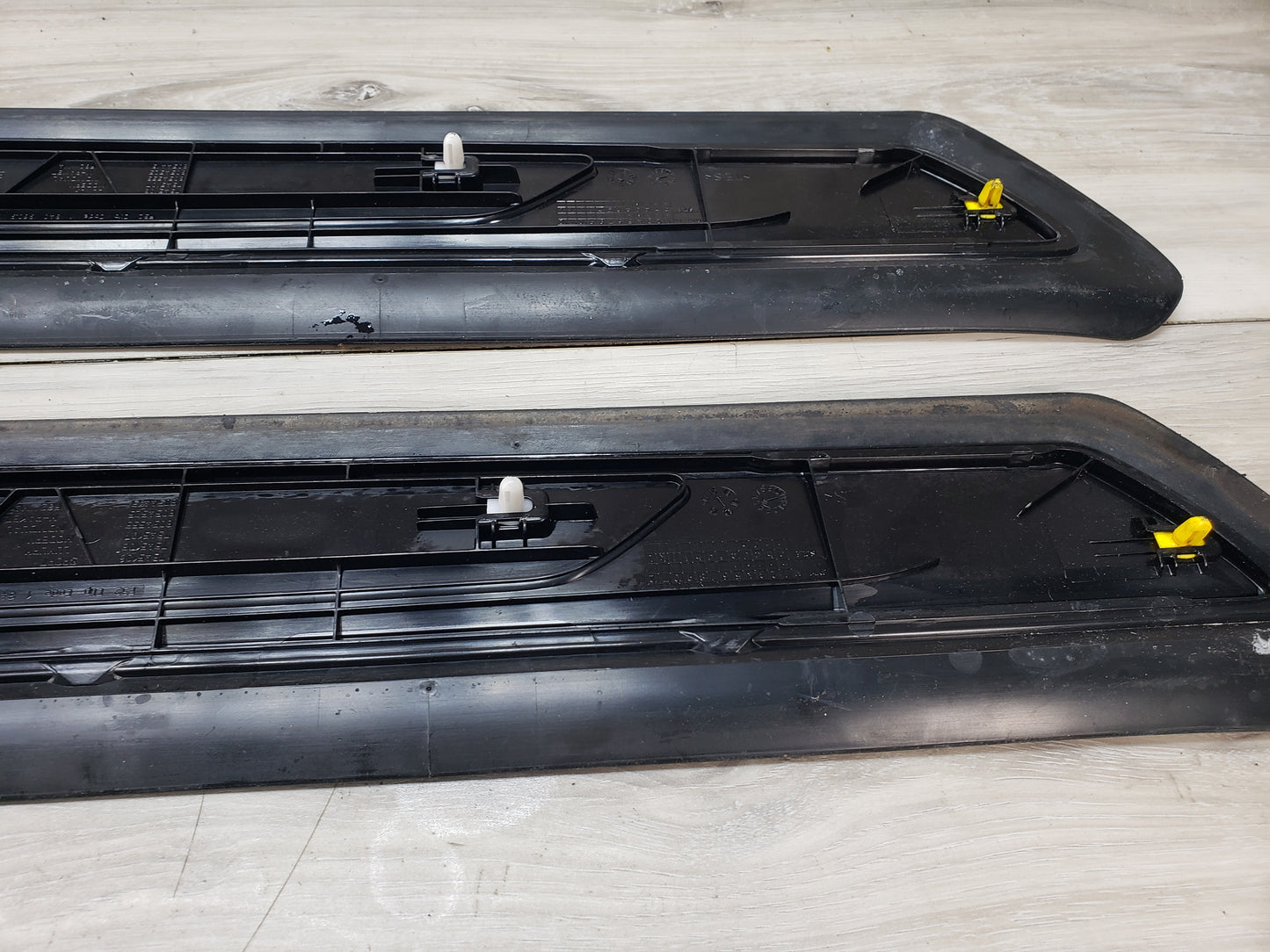 BMW 14-17 F83 M4 Convertible Front Right Left Door Sills Cover Trim Pair Pre LCI