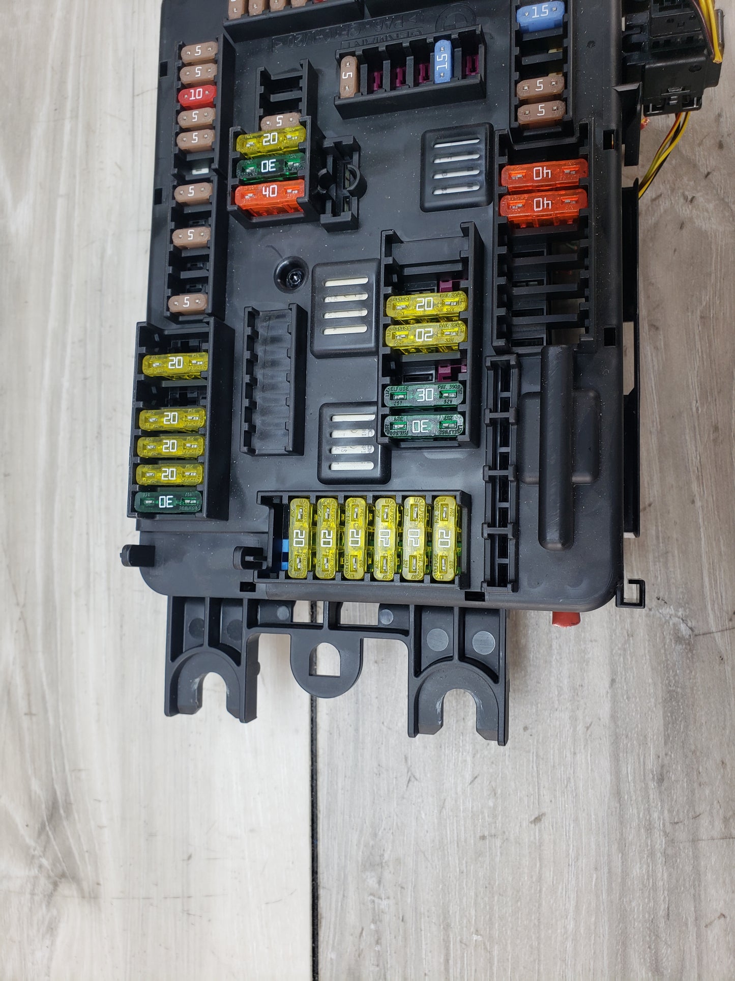 BMW 12-15 F30 335xi Power Battery Junction Distribution Fuse Relay Box Pre LCI
