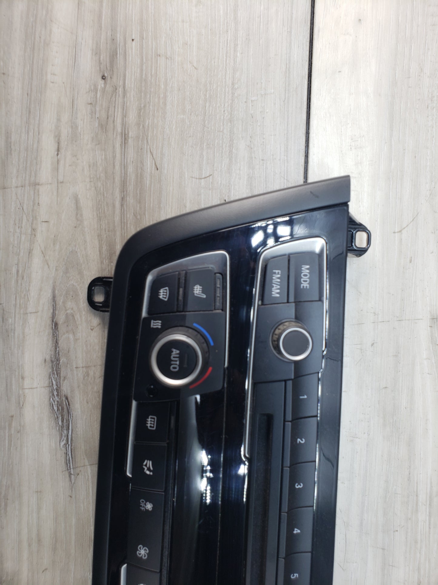 BMW 12-15 F80 M3 AC Heater Control Panel Radio Media Buttons Pre LCI