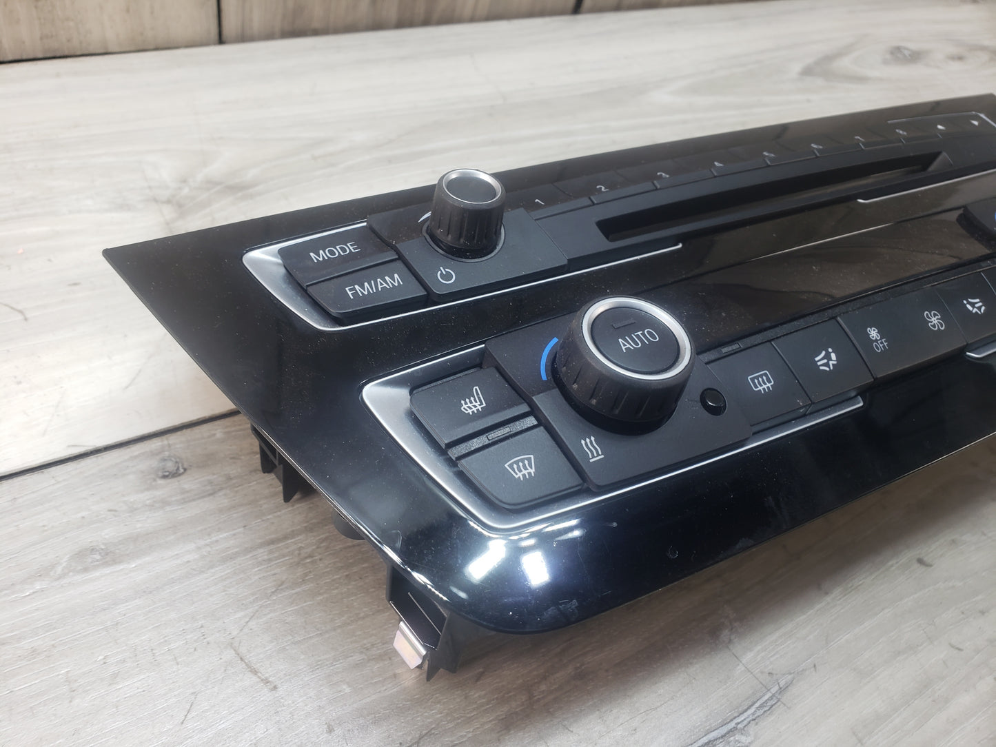 12-18 OEM BMW F80 F30 F32 F36 M3 M4 AC Heater Control Panel Radio Media Buttons