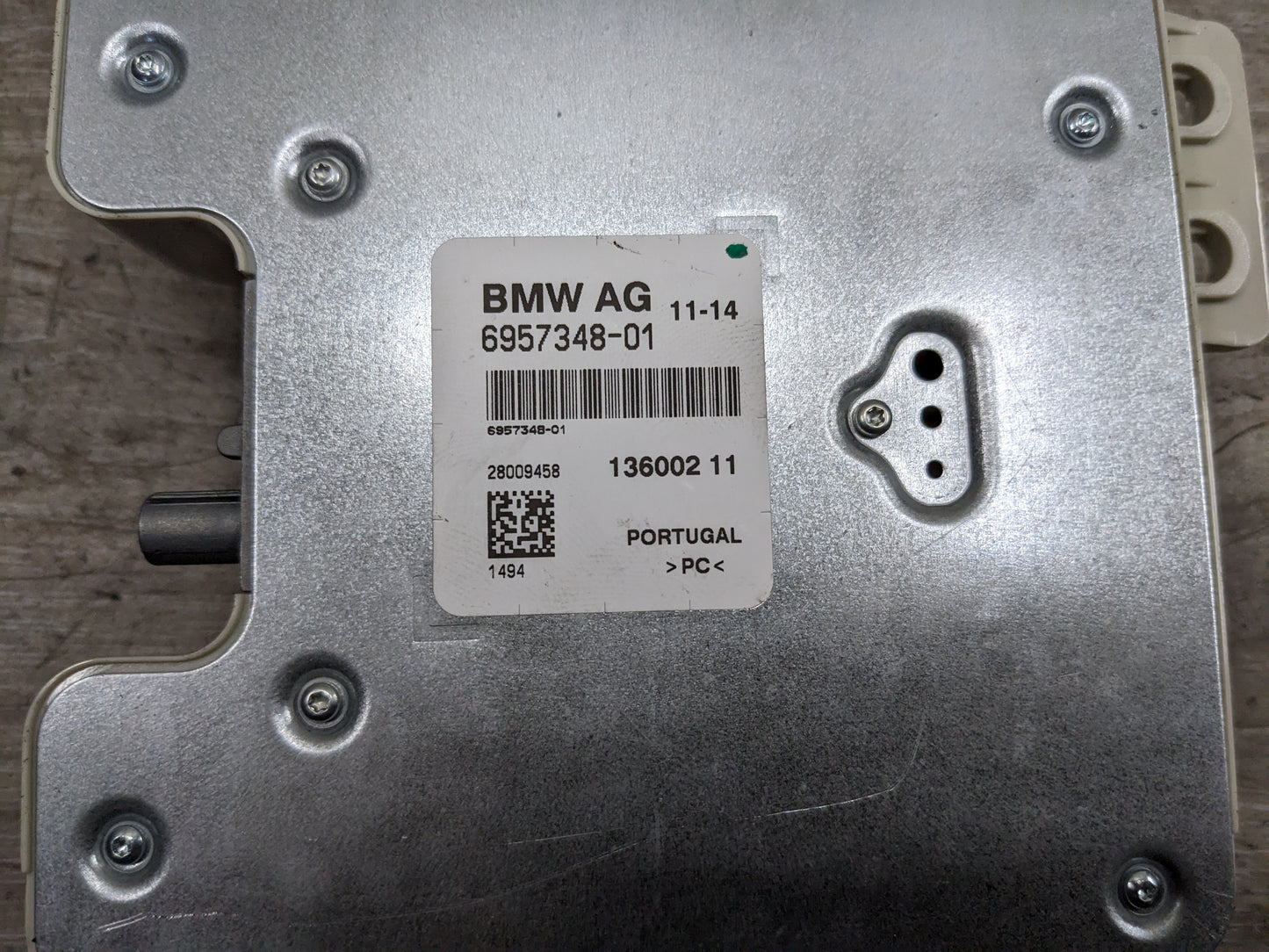 OEM BMW F06 F12 F13 M6 640 650 Right Passenger Multi Band Antenna Module Unit