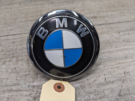 12-18 OEM BMW F13 F12 F06 M6 640i 650i Trunk Lid Emblem Button Ring with RVC