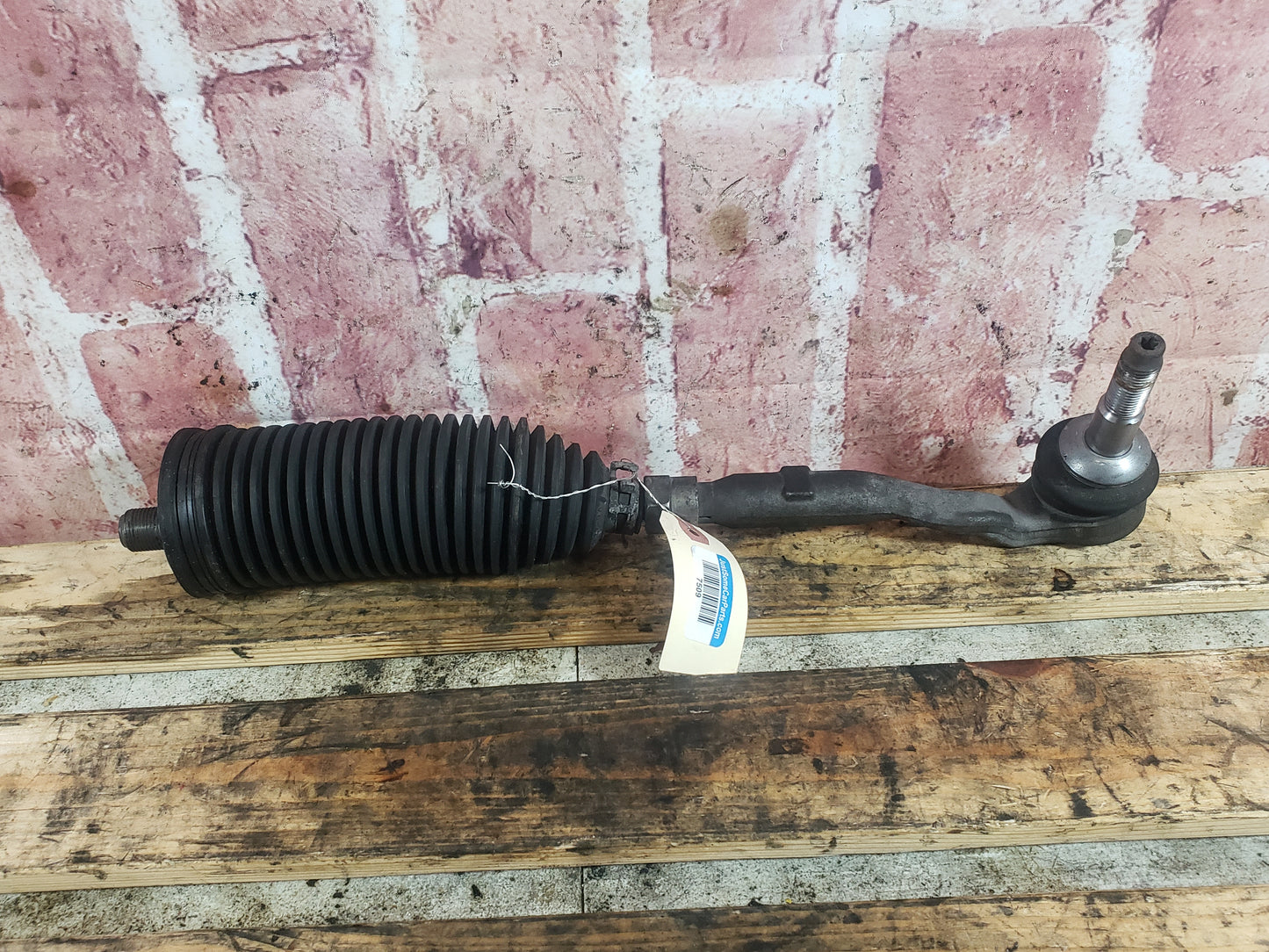 BMW 11-13 F10 Right Inner and Outer Tie Rod Pre LCI