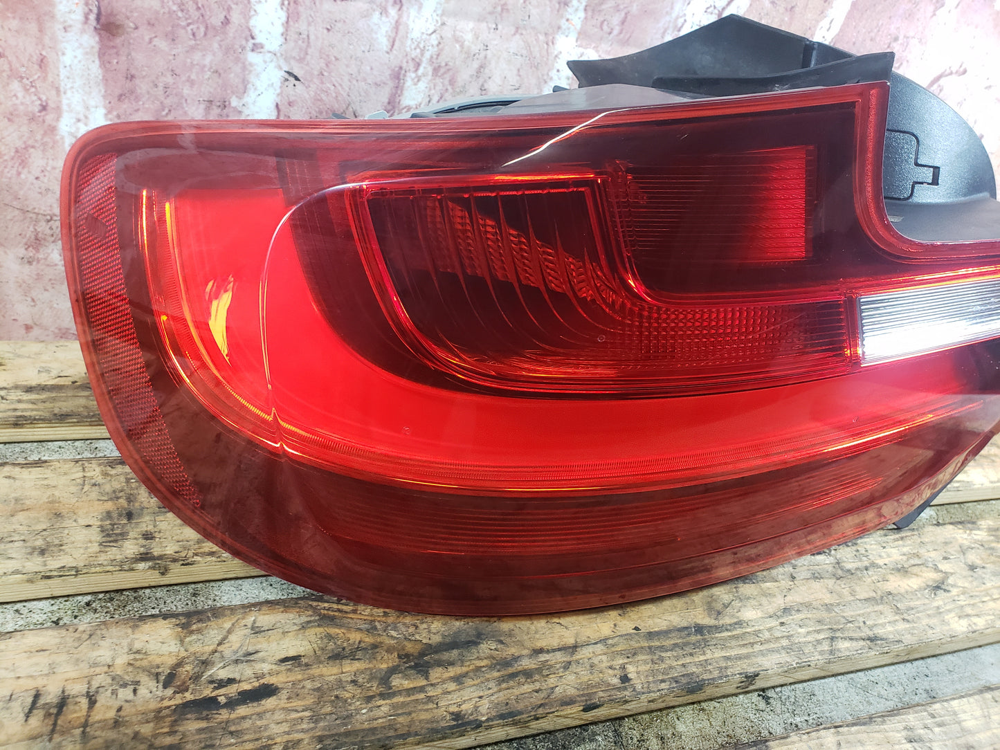 BMW 14-16 F22 M235 M240 Rear Left Driver Side Outer Tail Light Pre LCI
