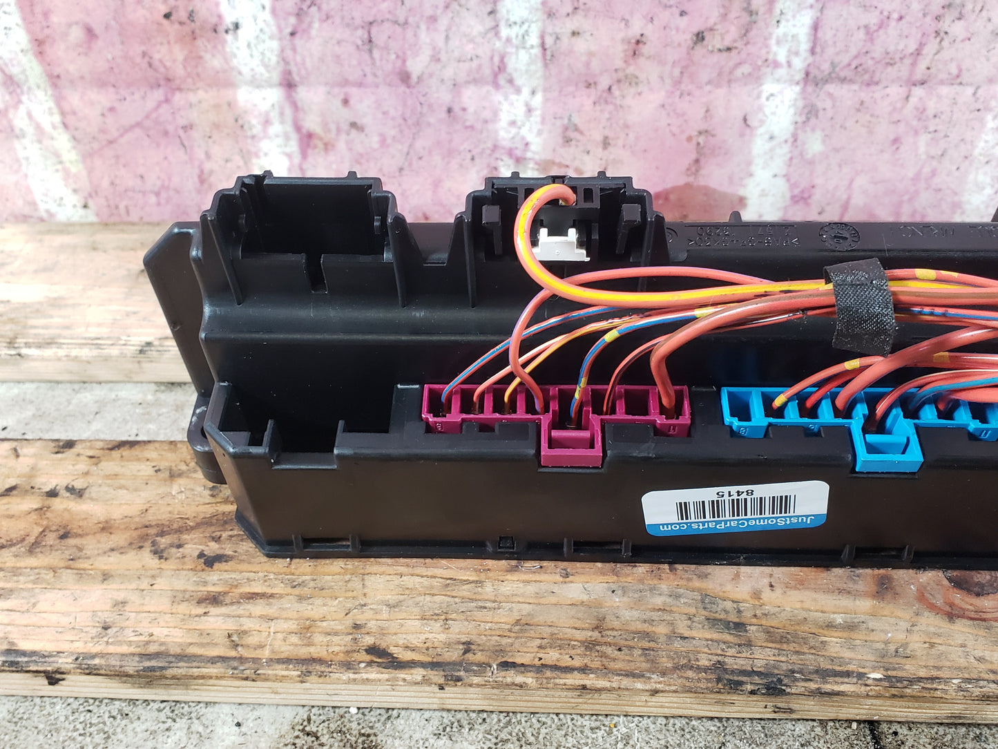 BMW  E60 Front Power Distribution Relay Fuse Box