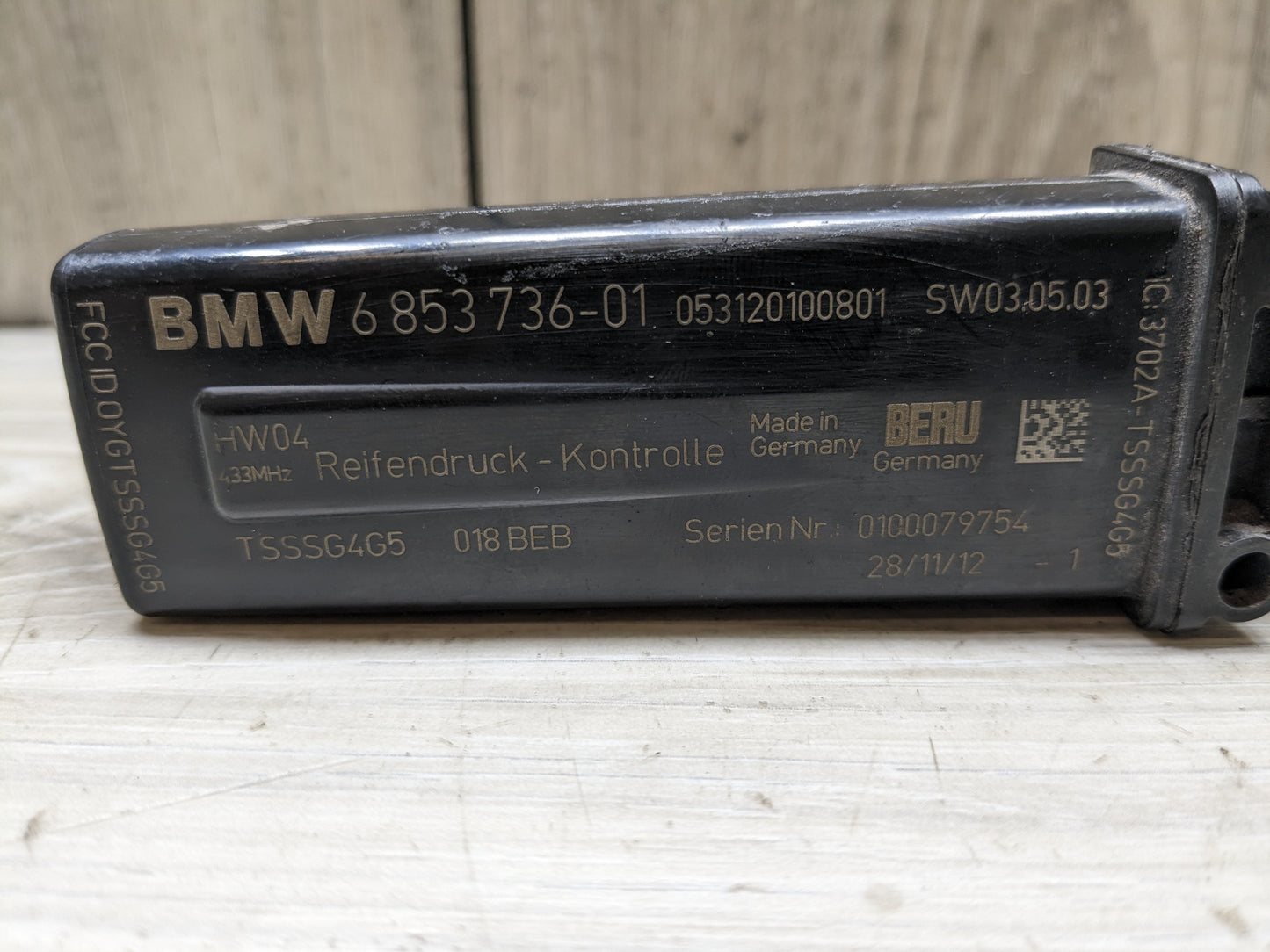 BMW Tire Pressure Control Unit Module RDC F22 F30 F31 F32 F33 F34 6853736